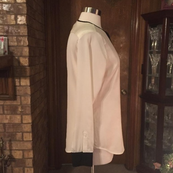 Lauren Ralph Lauren Button Up Blouse - Picture 4 of 6